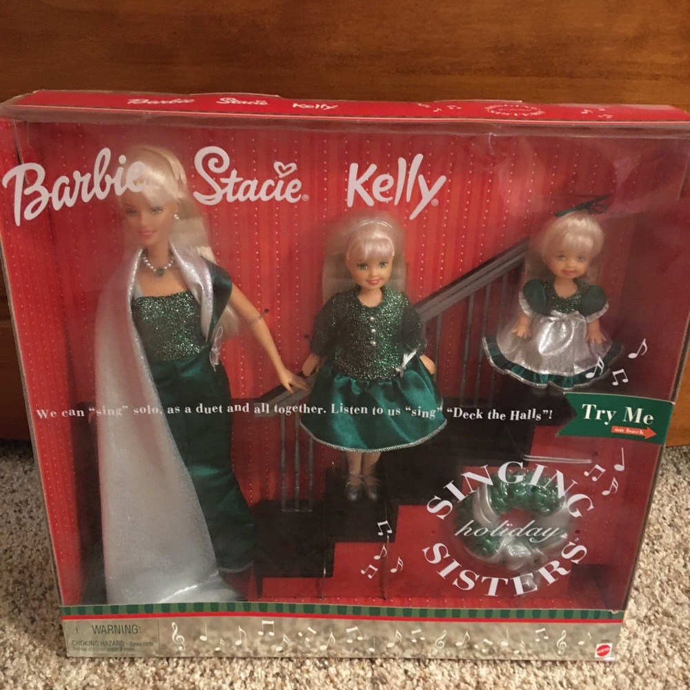 NWOT 1998 Christmas Barbie Doll and her Sisters